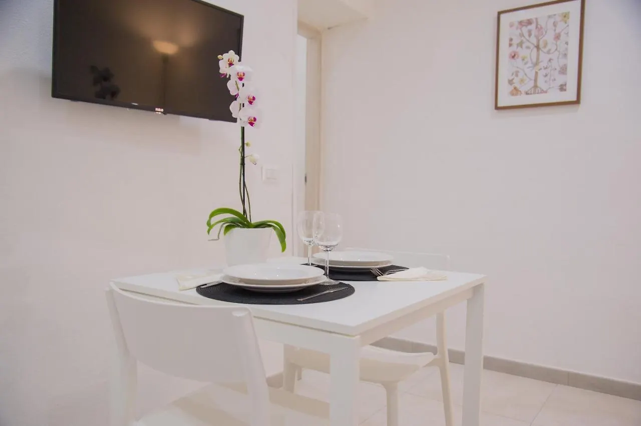 Palazzo Del Golfo Apartment Naples 0*,  Italy
